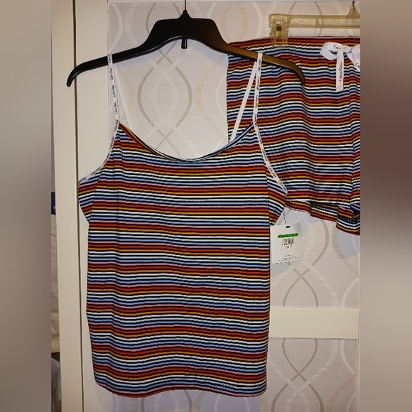 Calvin Klein Pajamas Sleepwear Set Tank & Shorts - Picture 3 of 13